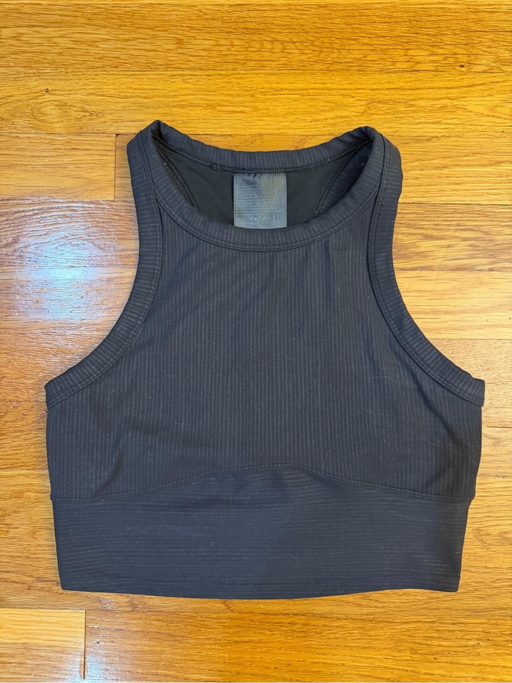 Lululemon Blissful Bend Crop Tank Bra Top in Black - Size 6